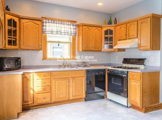 128 Highland Rd #2FRONT, Somerville, MA 02144