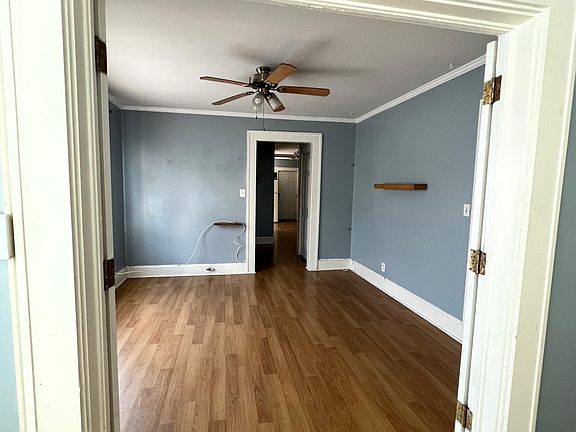 2nd image of 103 6th Ave N APT 3