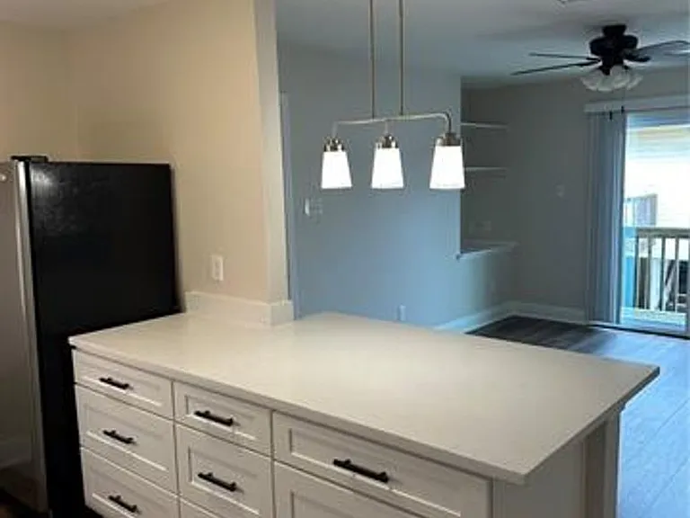 4638 Pontchartrain Dr #R — Photo 23
