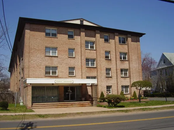 323 Center St, 323 Center St #69aadd324, West Haven, CT 06516