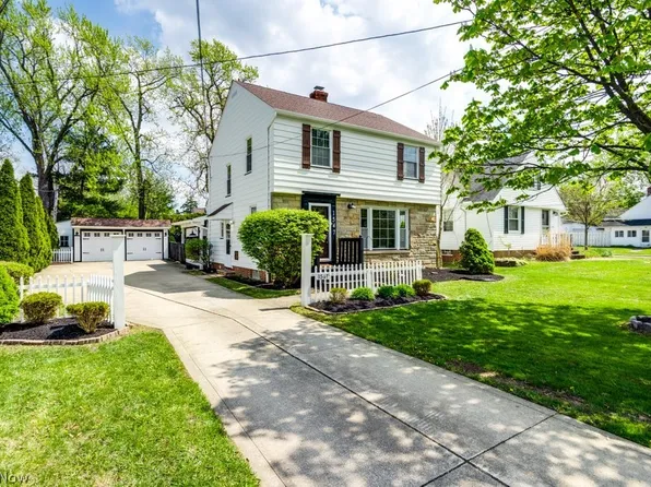 1547 Richmond Rd, Lyndhurst, OH 44124