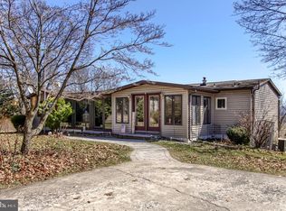 269 Apple Ridge Rd, Loysville, PA 17047