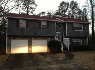 551 Sunset Ridge Dr, Lithia Springs, GA 30122
