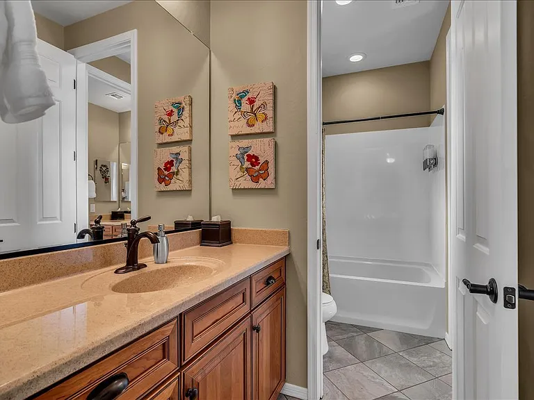 3355 E Indigo St — Photo 14