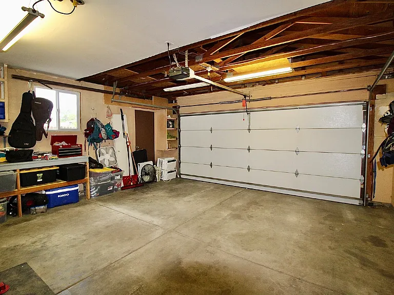 1405 Abilene Dr — Photo 25