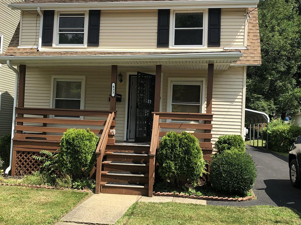 1st image of 833 McKinley Ave