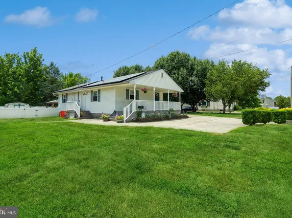 410 Erie Ave, Carneys Pt, NJ 08069