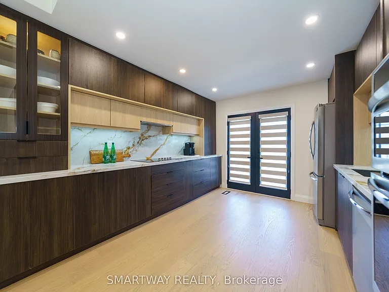 107 Campbell Cres — Photo 22