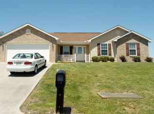 711 Boone Dr, Seymour, TN 37865