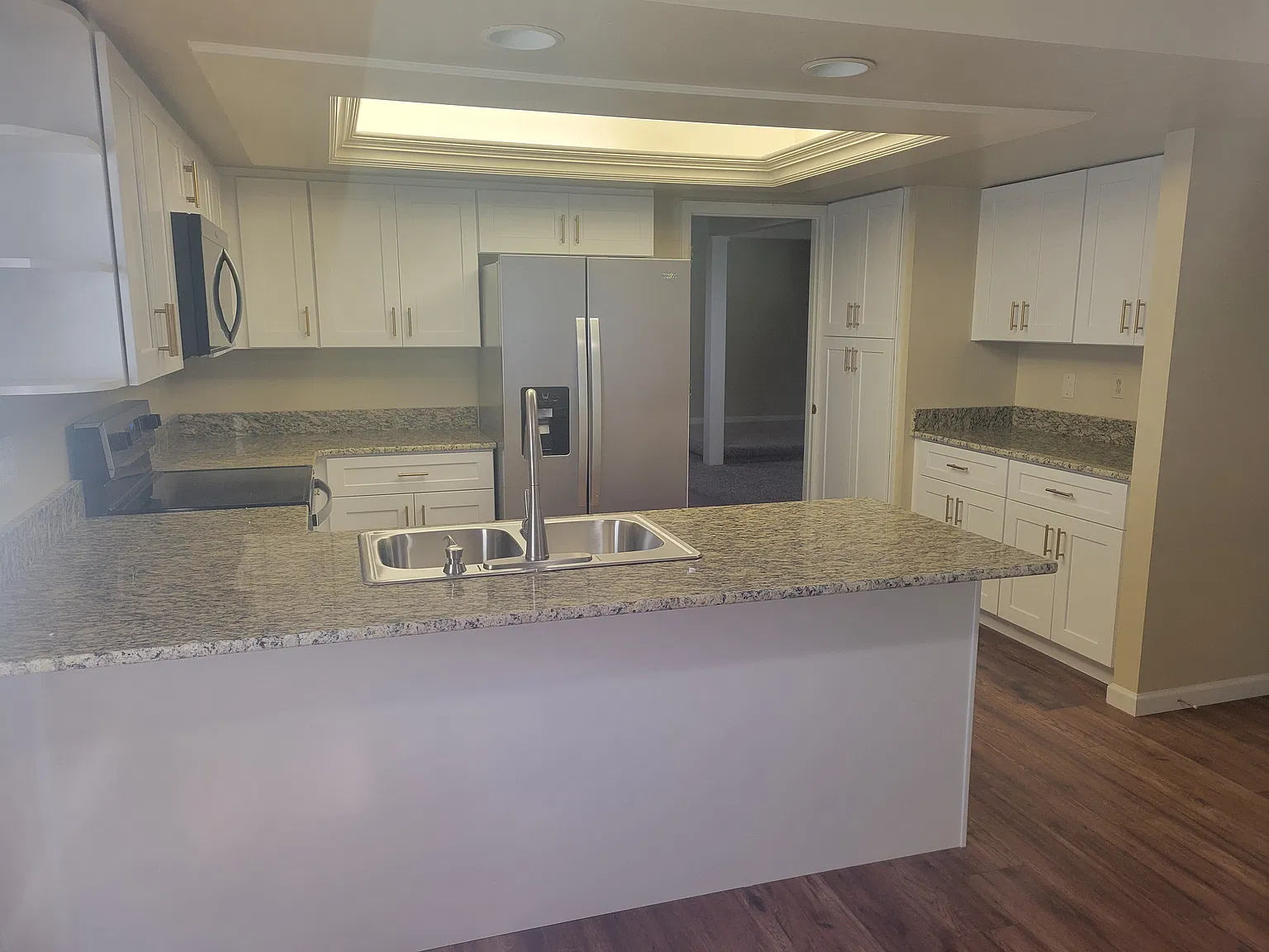 3 bed, 2291 sqft, $3,400 — Photo 3