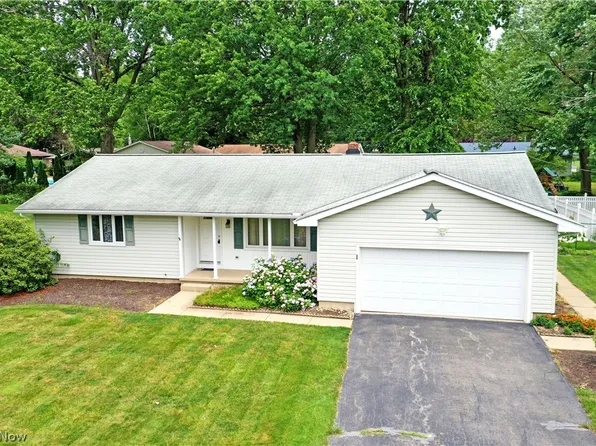 105 Carolyn Ave, Cortland, OH 44410