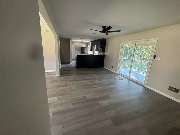 1840 Springwood Dr — Photo 8