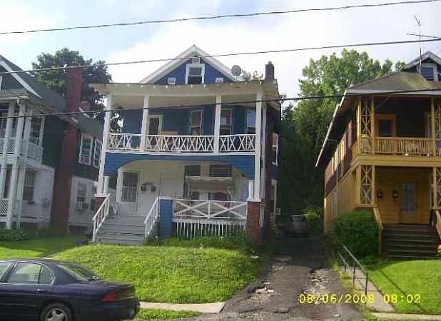 Building Photo 3