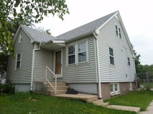 352 Foster Ave, Wood Dale, IL 60191
