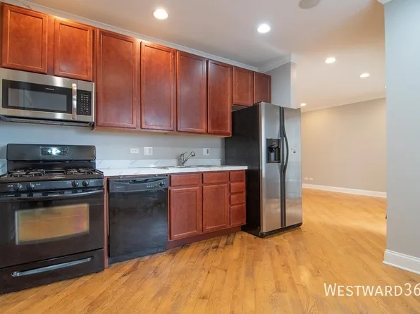 2036 W Arthur Ave APT 1, Chicago, IL 60645