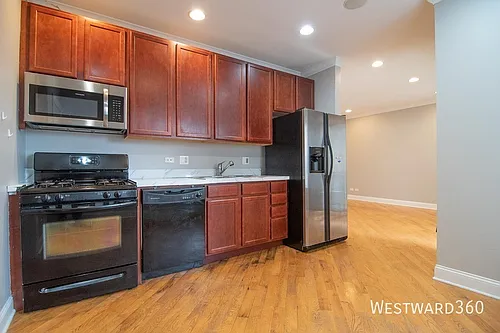 2036 W Arthur Ave #3 Photo 1