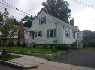 26 Salman St, West Roxbury, MA 02132