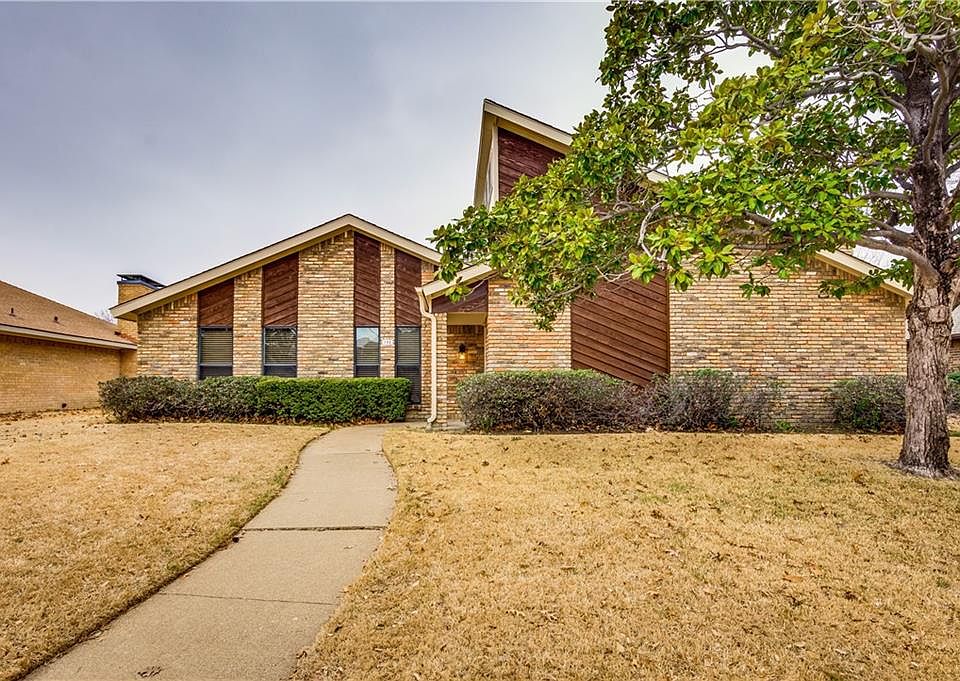 1st image of 405 Pebblecreek Dr