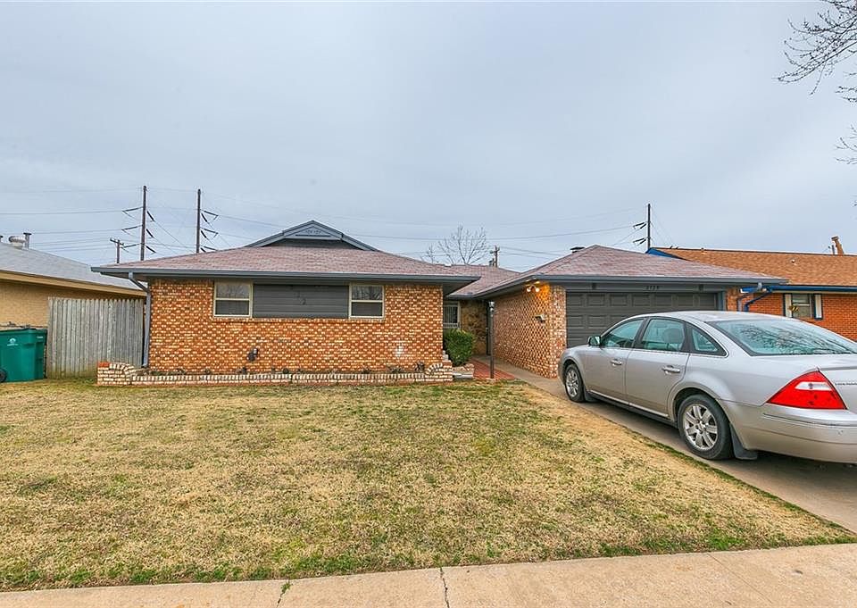2nd image of 2128 SW 79th St