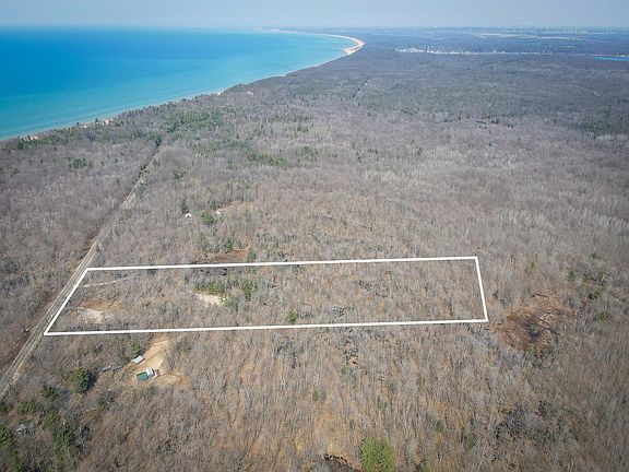 2nd image of 4986 Ridge Rd