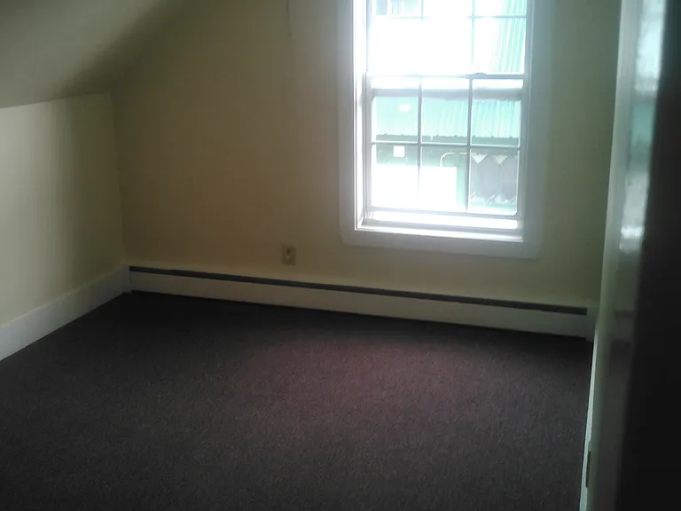119 Pleasant St #6 — Photo 4