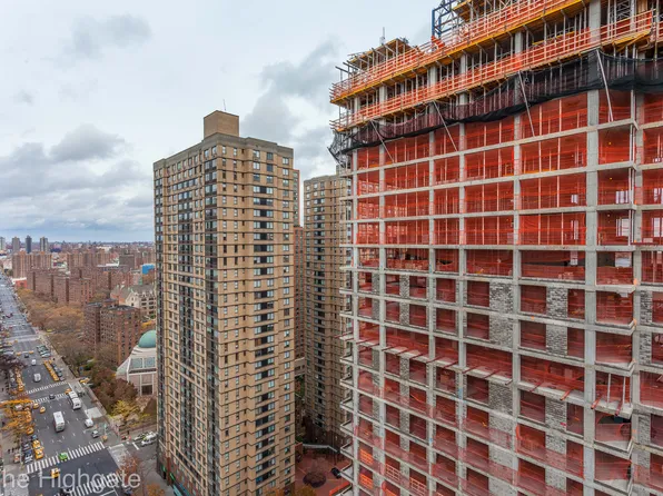 182 East 95th Street image 5 of 11