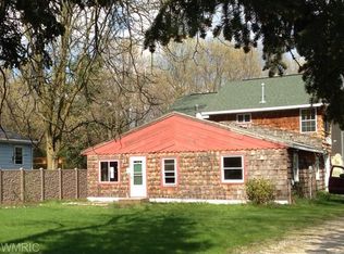 1414 S Wolf Lake Rd, Muskegon, MI 49442