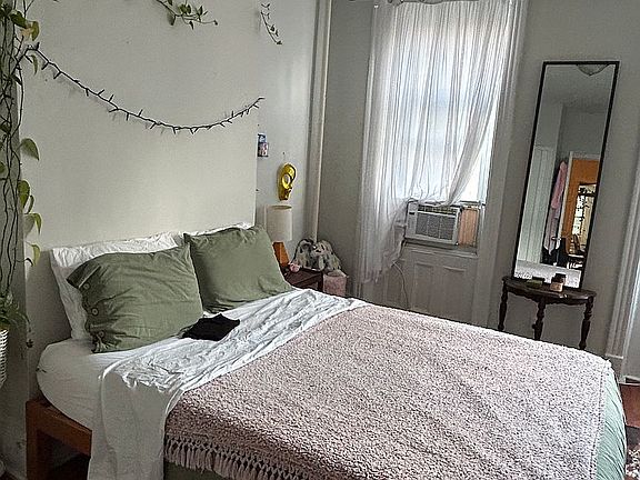 4th image of 353 Himrod St APT 3R