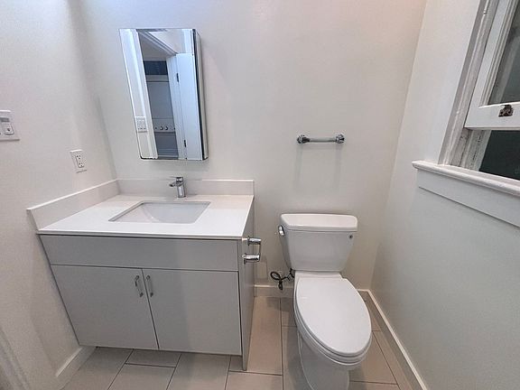 3rd image of 326 14th St #322-11