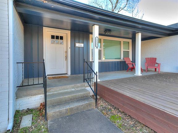 4th image of 1222 Westlawn Dr