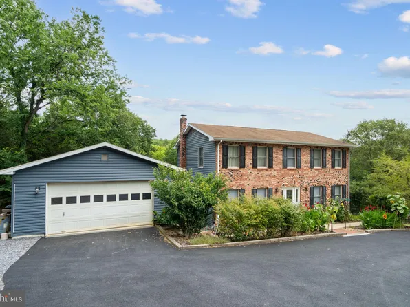 1449 T Bird Dr, Front Royal, VA 22630