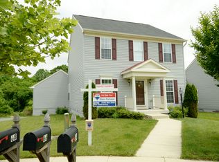 70 Stocks St, Lovettsville, VA 20180