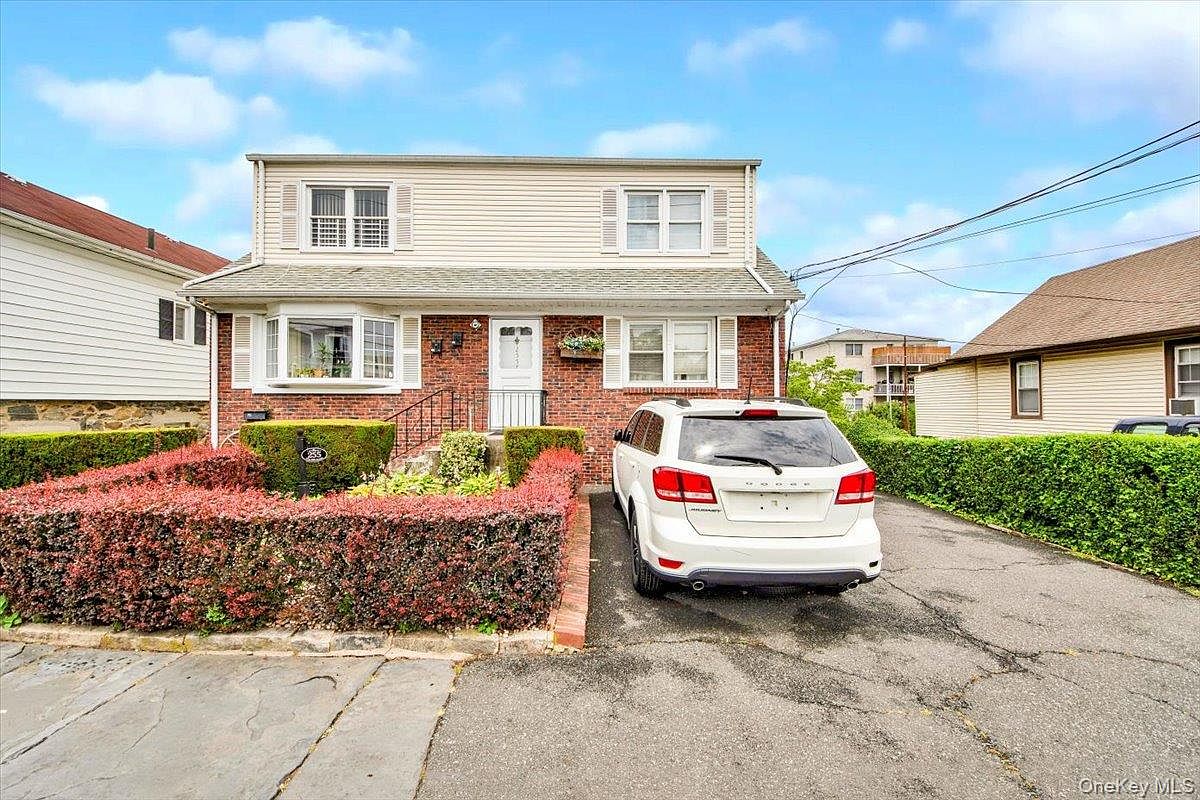 255 Glenhill Avenue, Yonkers, NY 10701 | Zillow