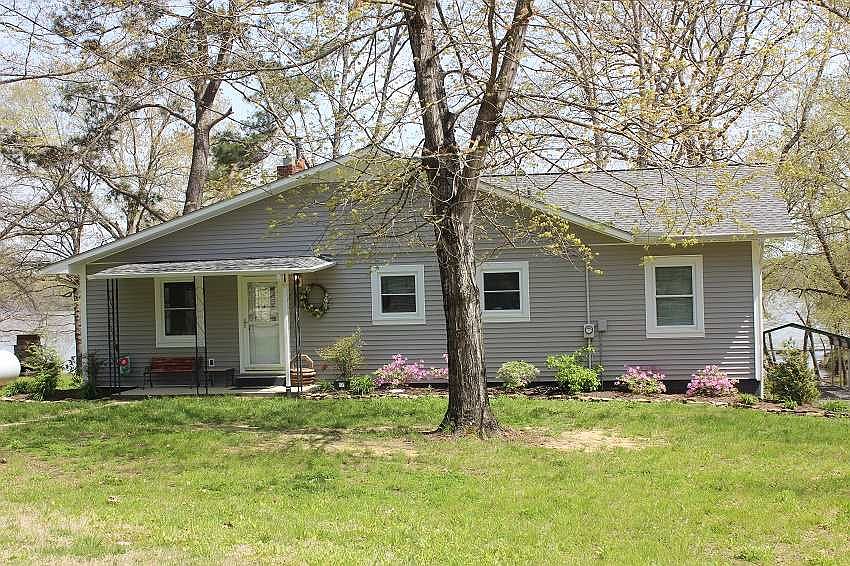 1st image of 631 Lakeway Dr