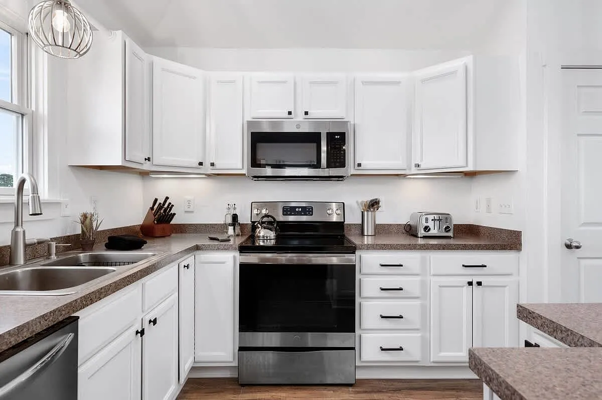 223 W Hayman Blvd — Photo 3