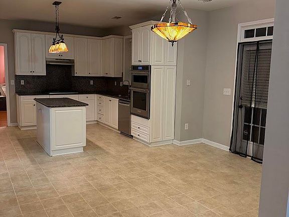 5th image of 126 Nautique Cir