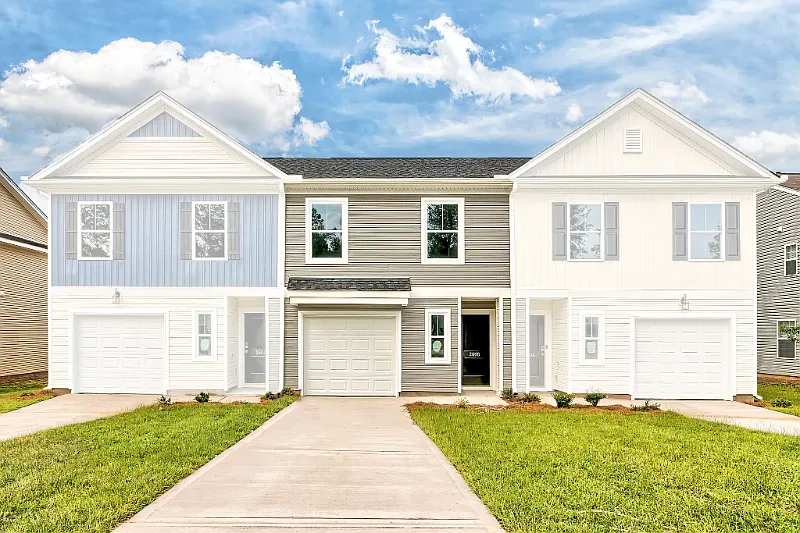3 bed, 2.5 bath, 1335 sqft, $2,050 — Photo 2
