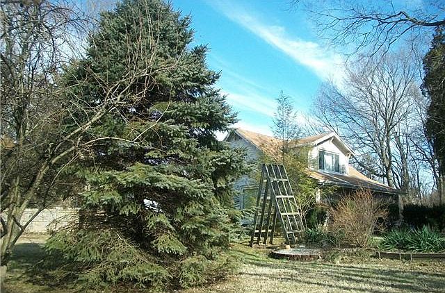 2nd image of 1492 Grange Hall Rd