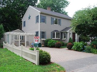 26 Prospect Hill Dr, Weymouth, MA 02191