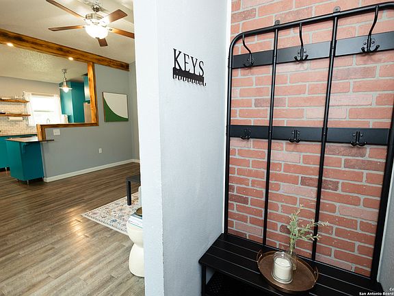5th image of 5542 Kissing Oak St