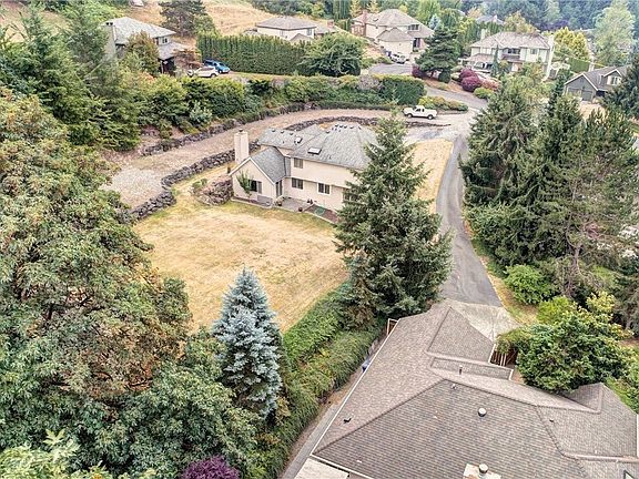 2nd image of 7044 NE 164th St