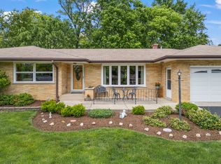 714 80th St, Downers Grove, IL 60516