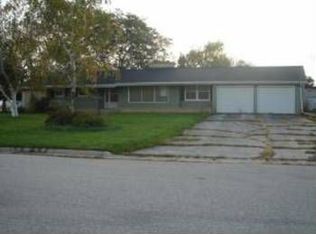 48 S 10th St, HILBERT, WI 54129