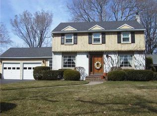 296 Rogers Pkwy, Rochester, NY 14617