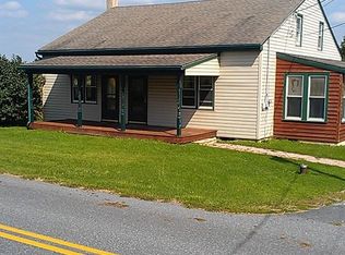 141 Rancks Church Rd, New Holland, PA 17557
