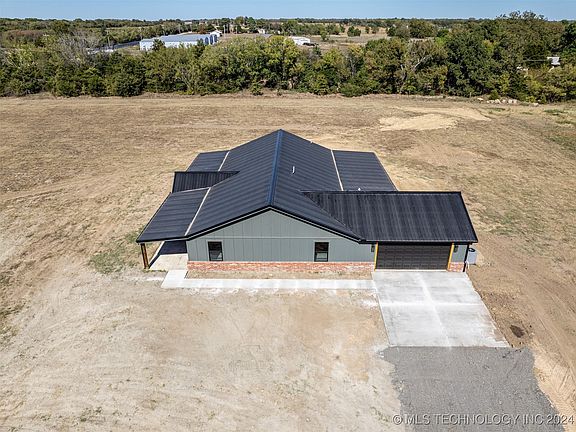2nd image of 109014 N County Road 3750