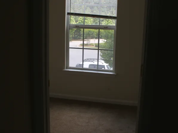 423 Weatherstone Pl, Alpharetta, GA 30004