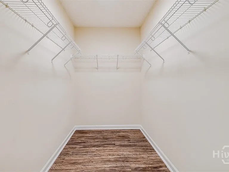 148 Willow Dr — Photo 20