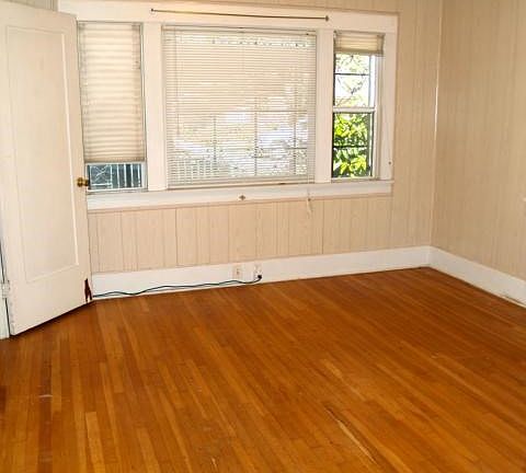 5th image of 2020 E Florida St
