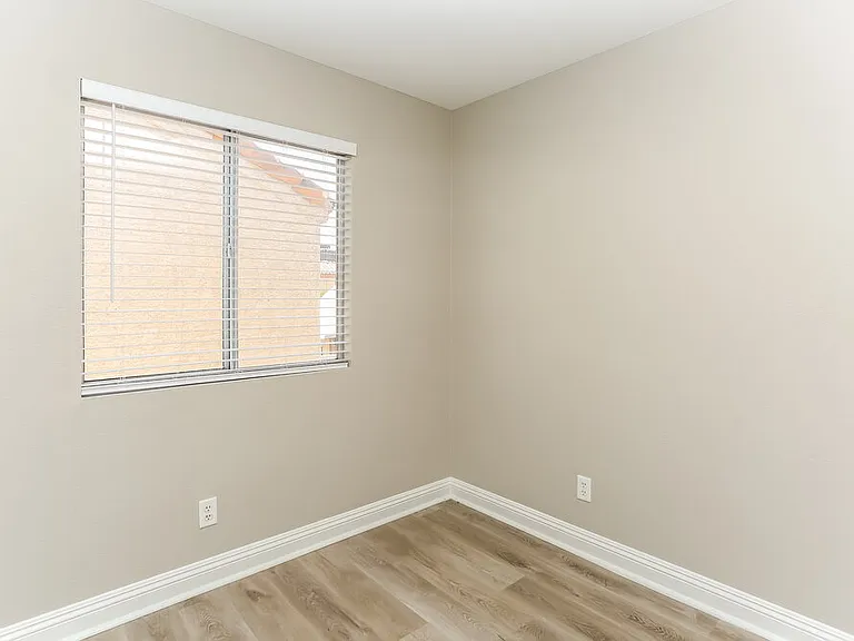 4137 Glenfield Cir — Photo 12